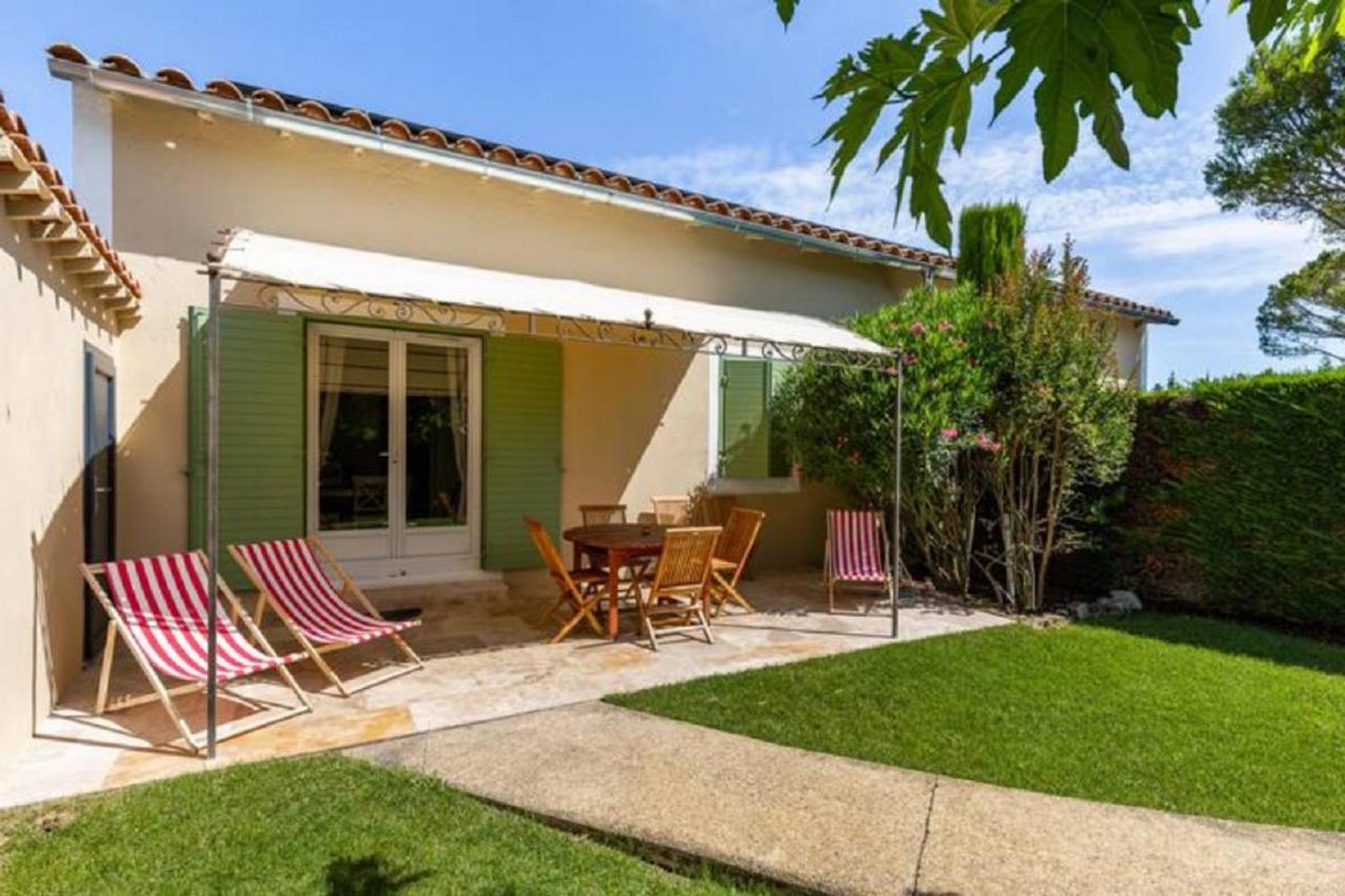 La Bastide De L Etang Apartment L'Isle-sur-la-Sorgue Bagian luar foto