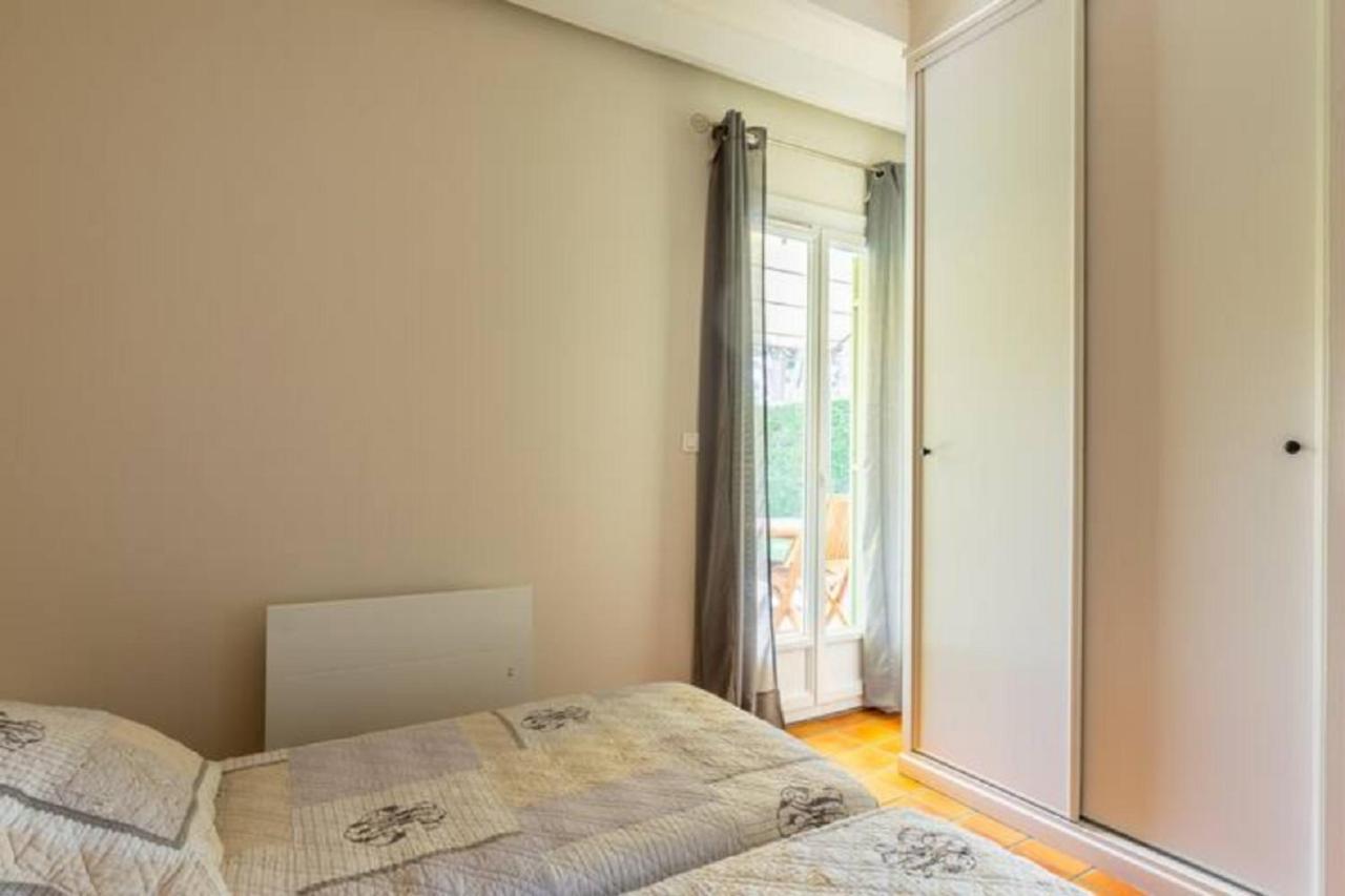 La Bastide De L Etang Apartment L'Isle-sur-la-Sorgue Bagian luar foto