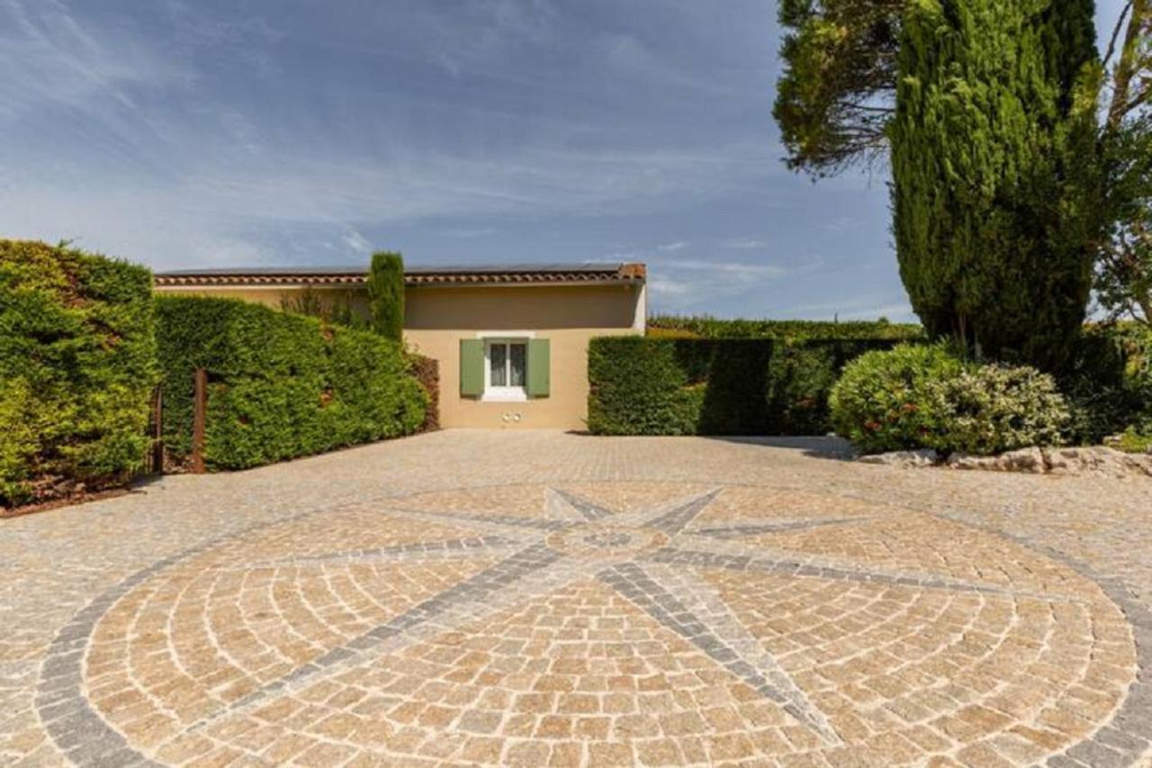 La Bastide De L Etang Apartment L'Isle-sur-la-Sorgue Bagian luar foto