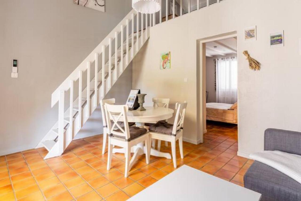 La Bastide De L Etang Apartment L'Isle-sur-la-Sorgue Bagian luar foto