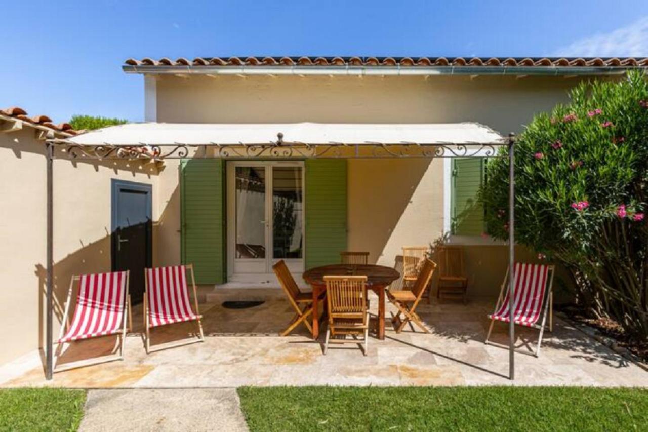 La Bastide De L Etang Apartment L'Isle-sur-la-Sorgue Bagian luar foto
