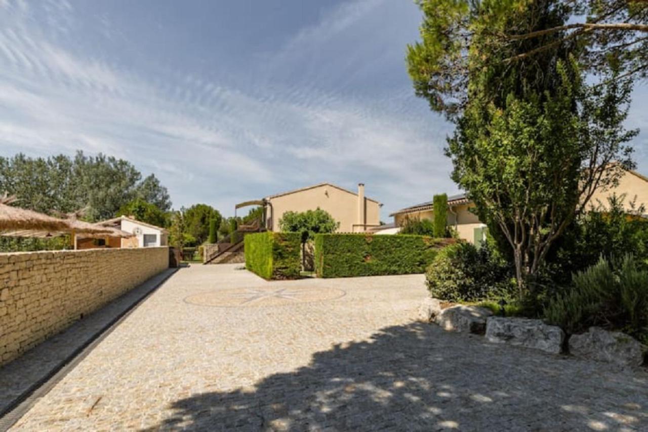 La Bastide De L Etang Apartment L'Isle-sur-la-Sorgue Bagian luar foto