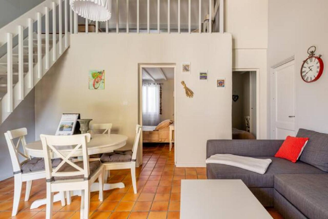 La Bastide De L Etang Apartment L'Isle-sur-la-Sorgue Bagian luar foto